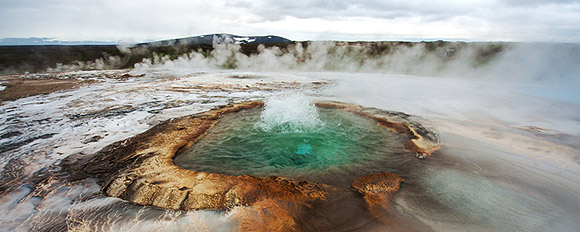 Traumhafte Reisen zu den heissen Quellen und Thermalbädern Islands
