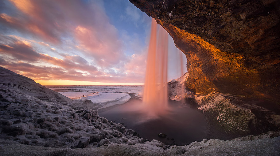 Seljalandsfoss Wasserfall im Winter